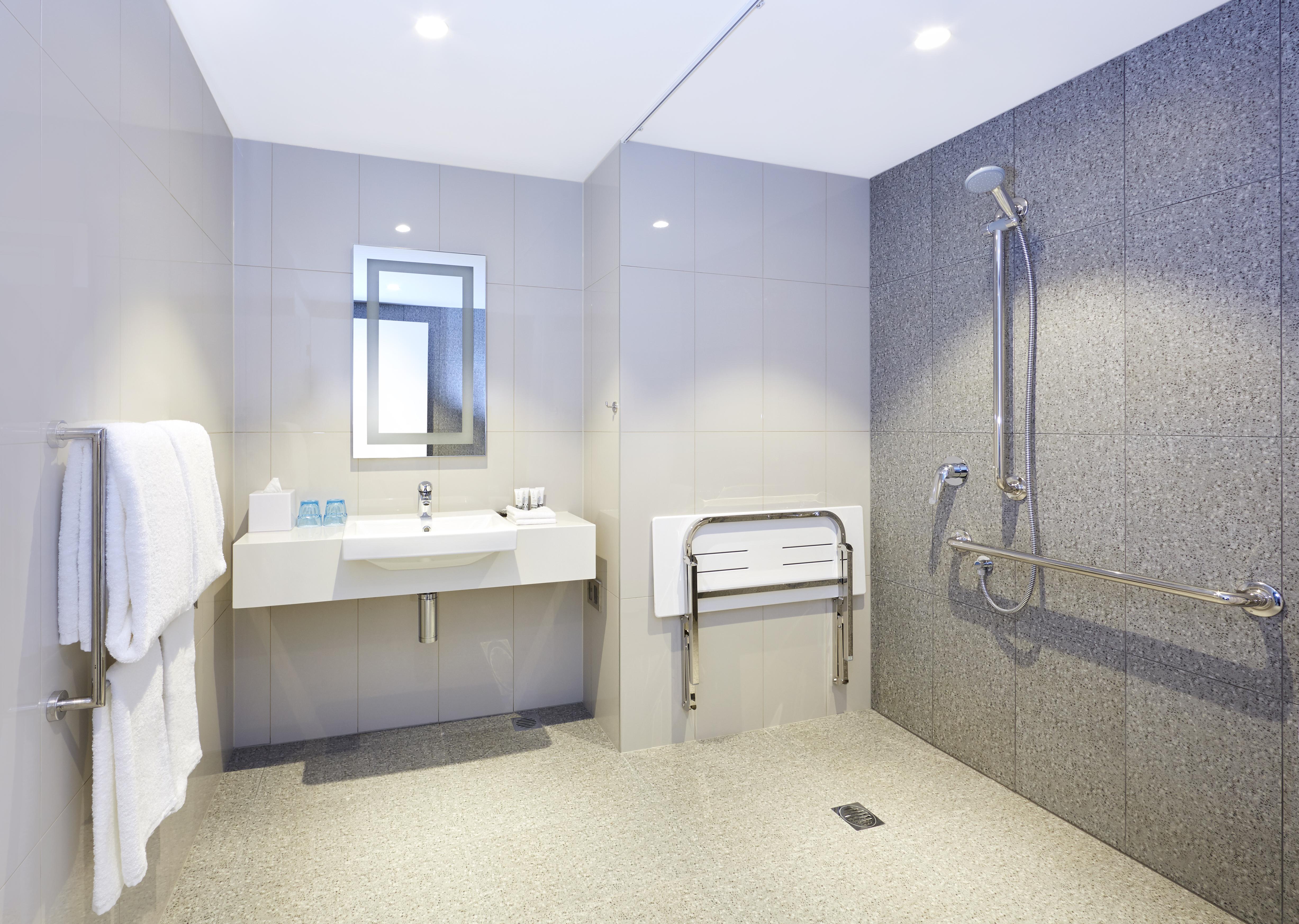 Holiday Inn Express Brisbane Central By Ihg 4*