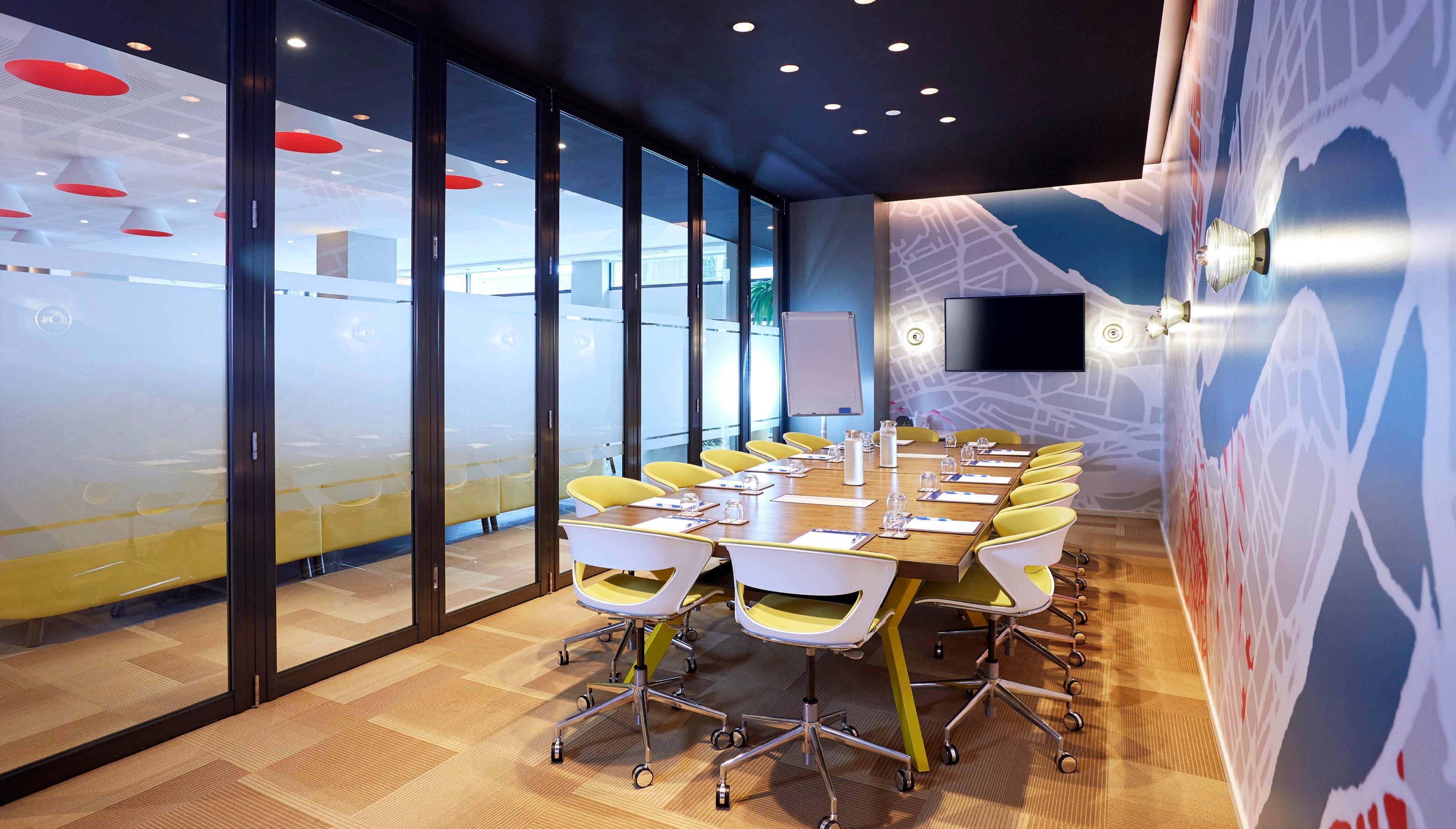 Hotel Holiday Inn Express Brisbane Central By Ihg 4*