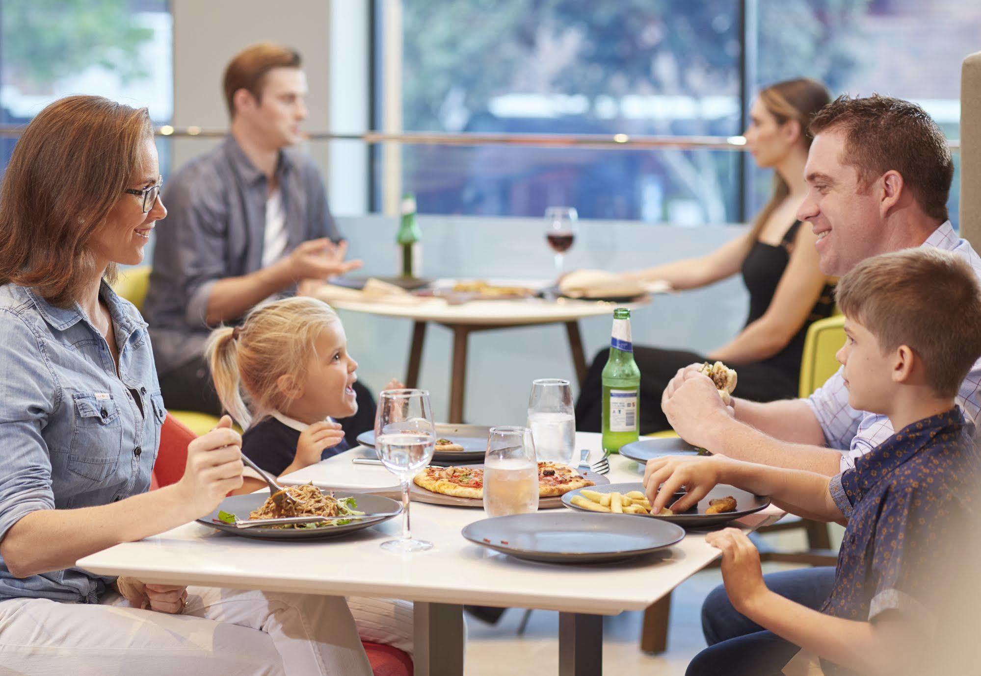 Hotel Holiday Inn Express Brisbane Central By Ihg