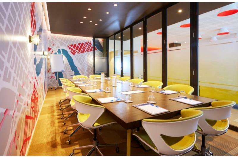 Holiday Inn Express Brisbane Central By Ihg Hotel 4*